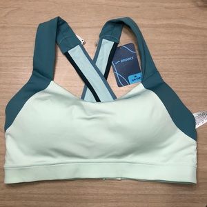 NWT Brooks Uplift Crossback Sports Bra
